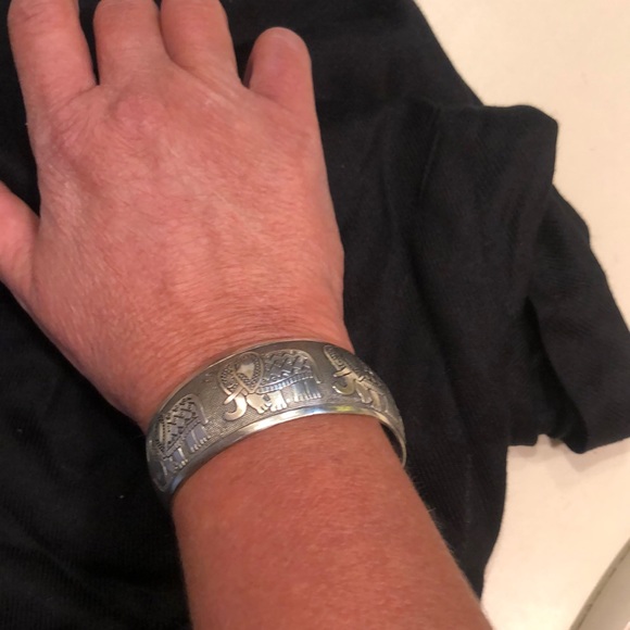 Elephant bracelet - Picture 3 of 4